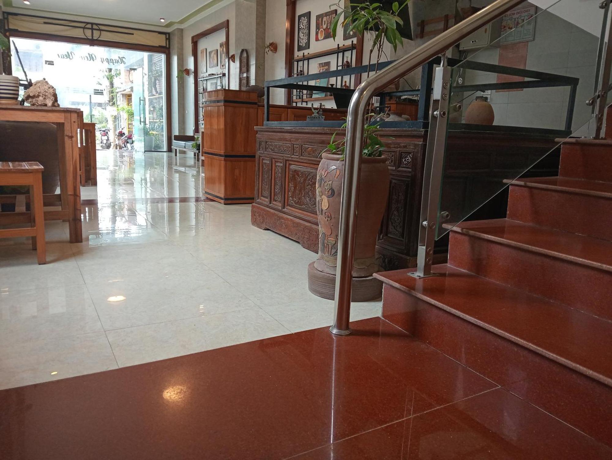 Song Toan Hotel Фонгня Экстерьер фото