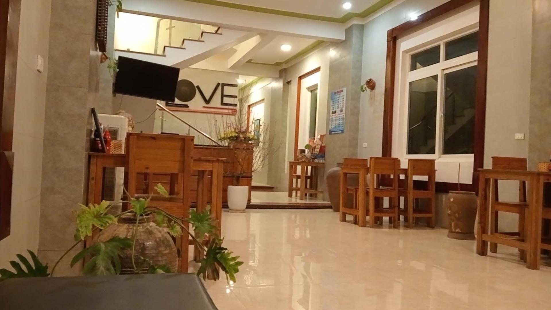Song Toan Hotel Фонгня Экстерьер фото
