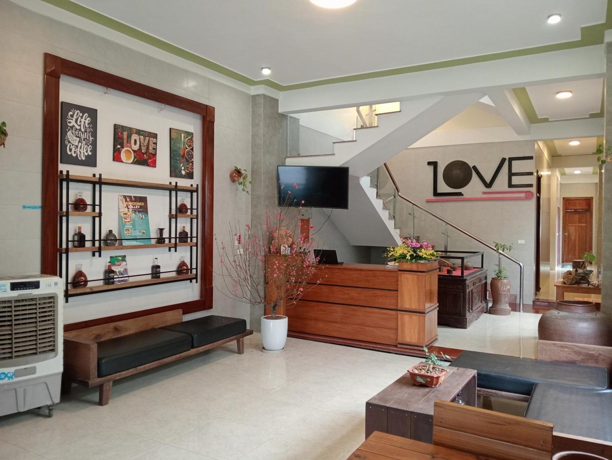 Song Toan Hotel Фонгня Экстерьер фото