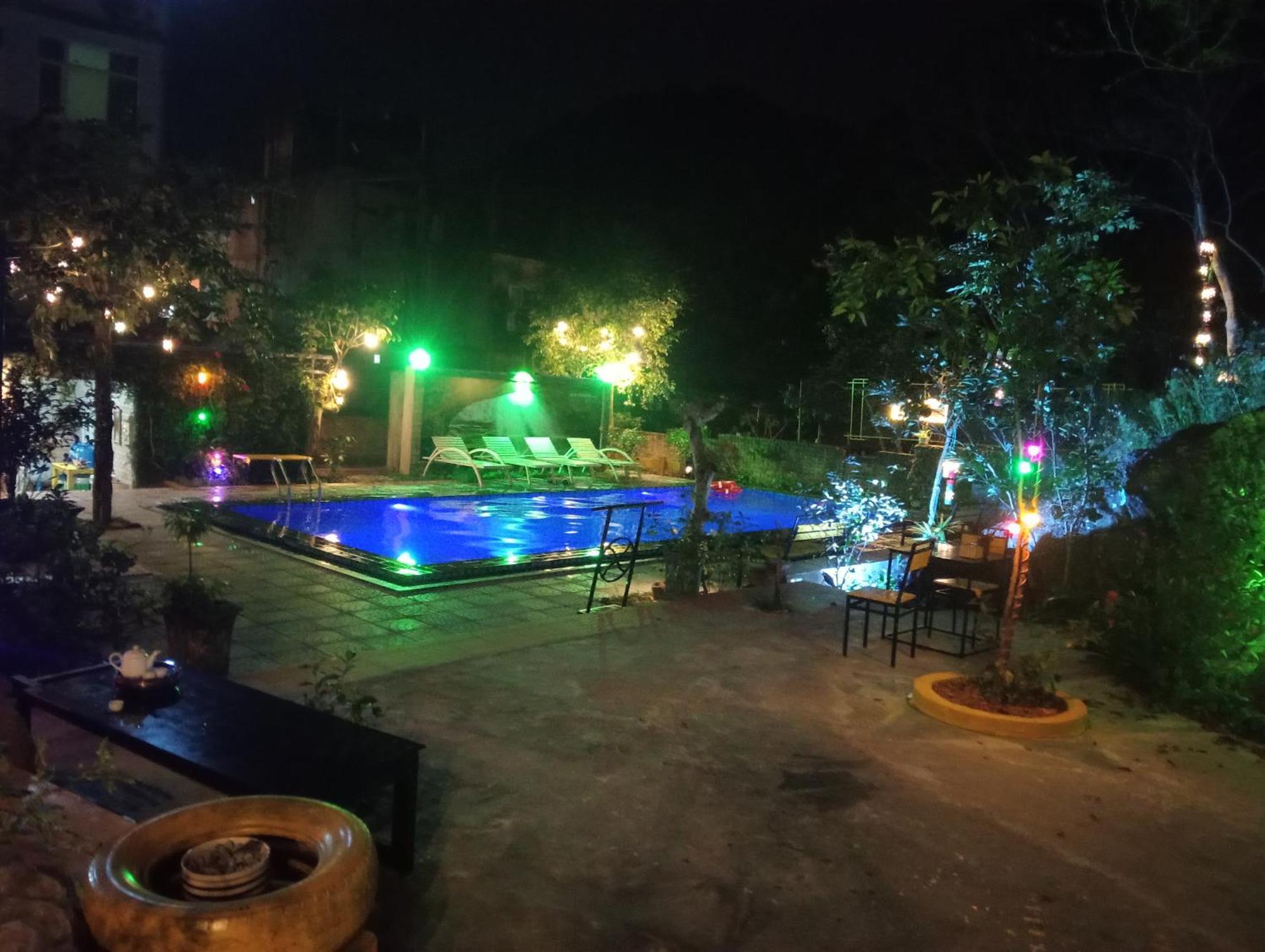 Song Toan Hotel Фонгня Экстерьер фото