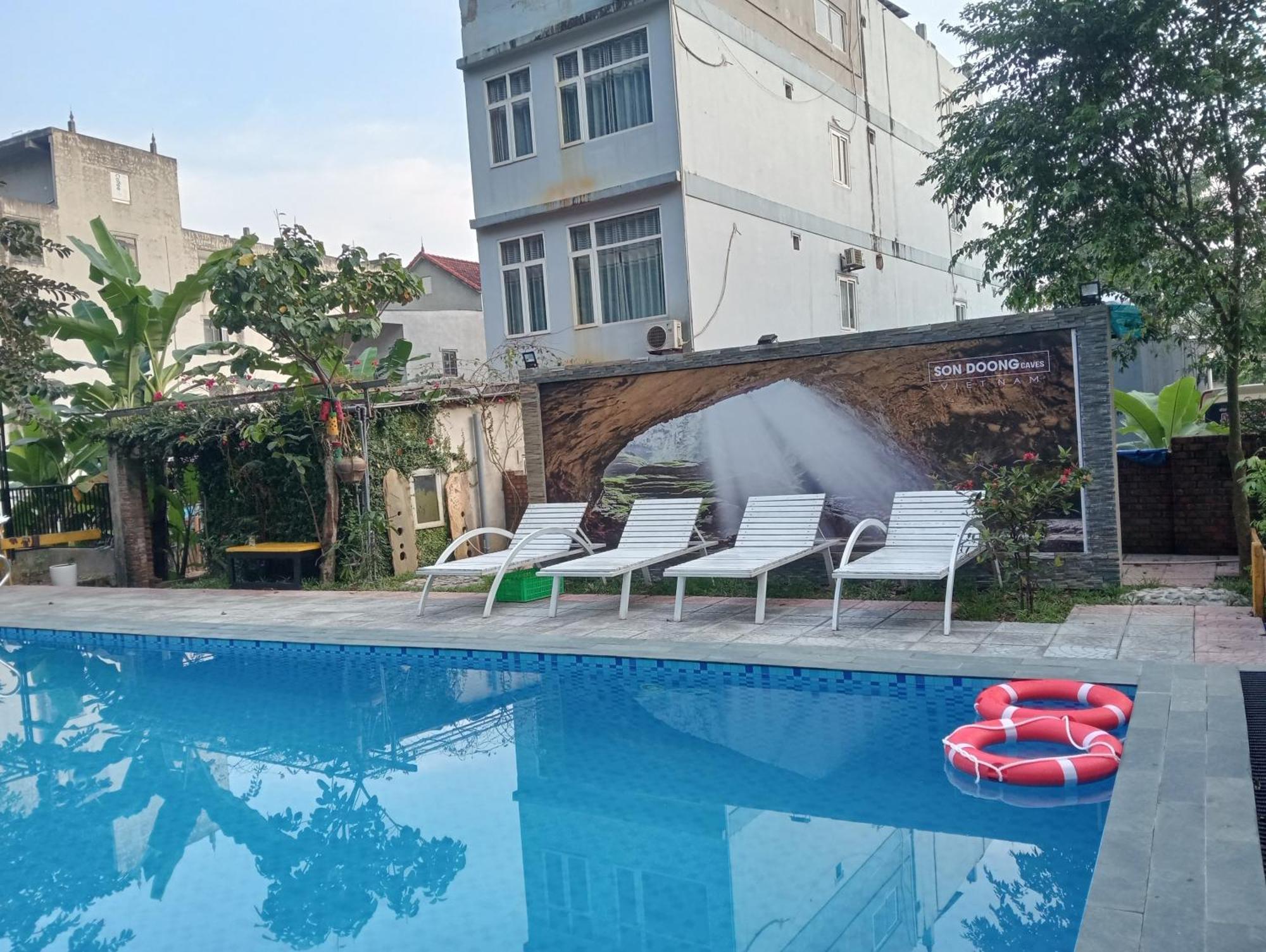 Song Toan Hotel Фонгня Экстерьер фото